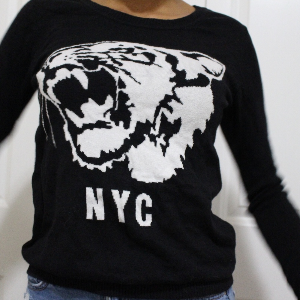Black and white sweater